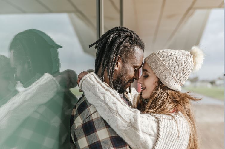 10 Interracial dating tips